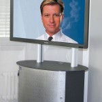 Medienwagen für Videokonferenz System und Kamera Medienwagen für Videokonferenz System und Kamera